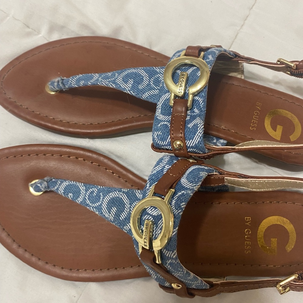 Guess sandals navy design